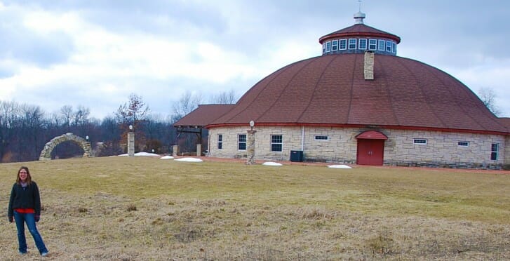 Edwards-and-round-barn1
